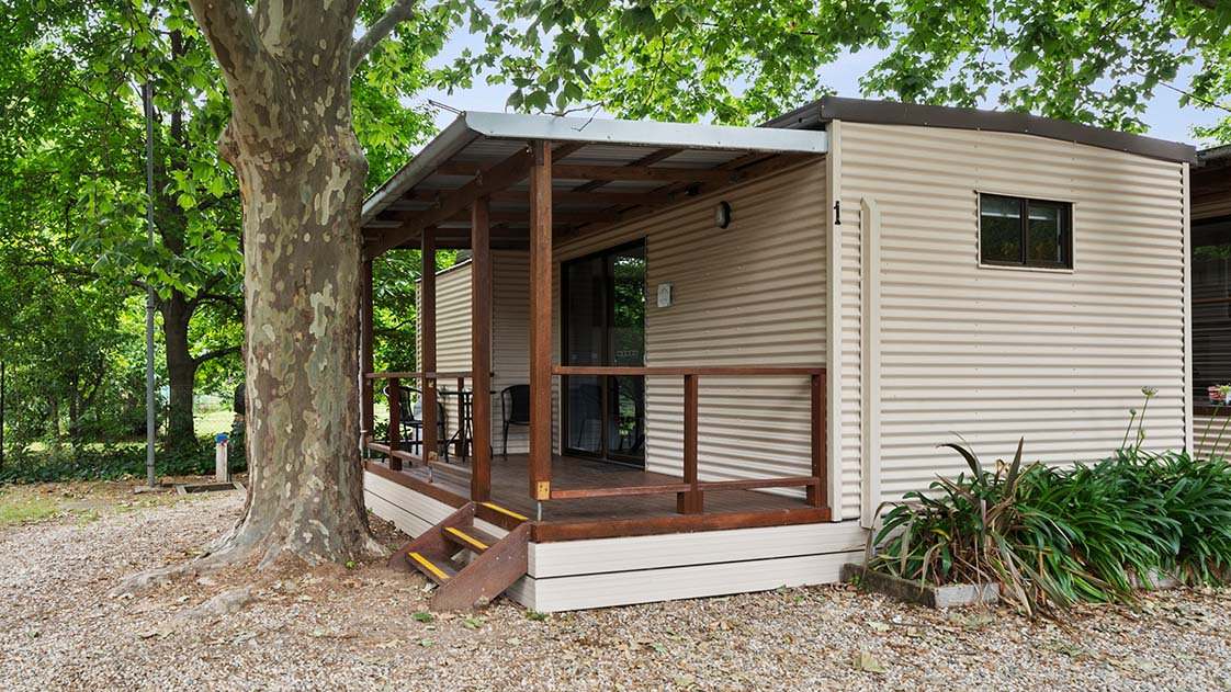 Myrtleford Holiday Park Wattle Cabins